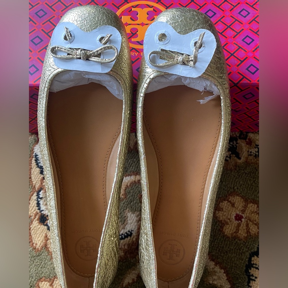 Tory Burch ballet flat, spark gold color,crinkle metallic